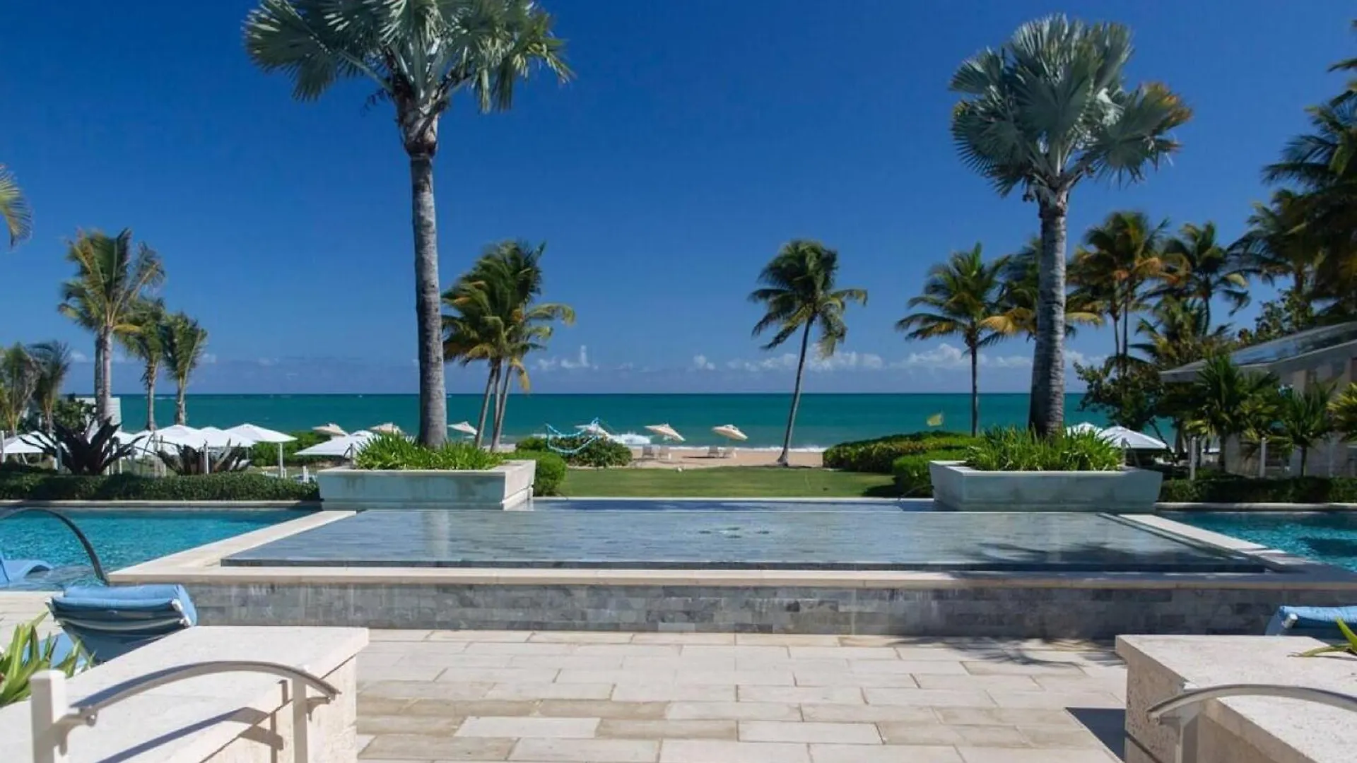Just A Few Minutes Walking To The Beach Club Sabana  Apartment Sabana (Vega Alta)
